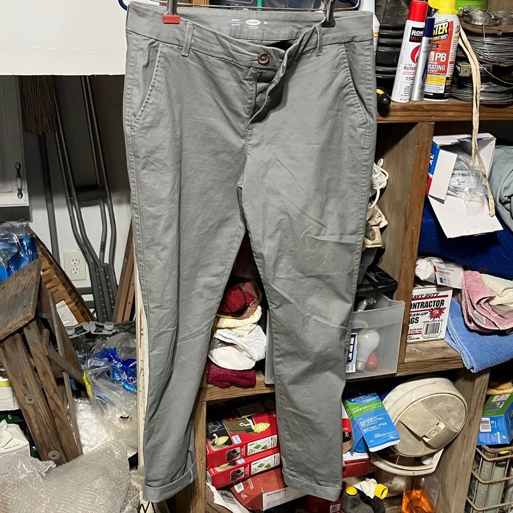 3/$30 Old Navy “ Greystone” Skinny Jeans Size 10